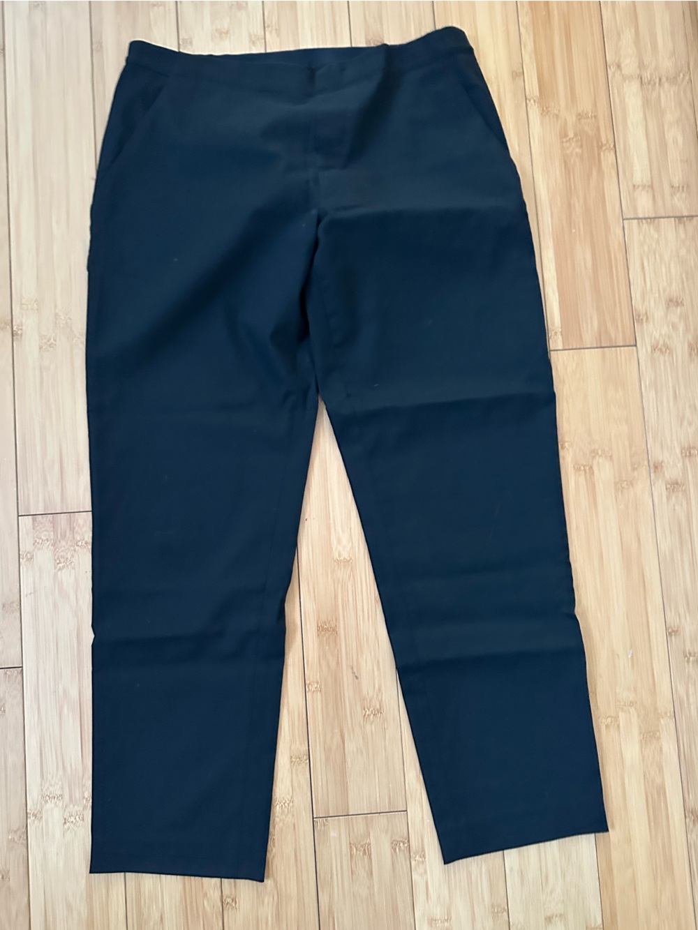 UNIQLO Women’s Smart Ankle Pants Sz M black